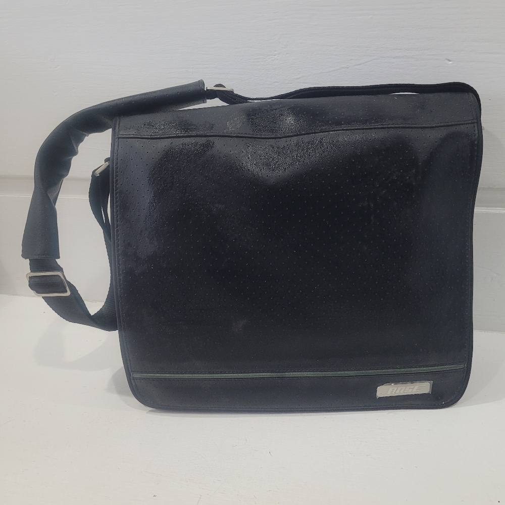 BOSE Sound Dock Portable BLACK Travel Bag Carrying Case with Shoulder Strap.